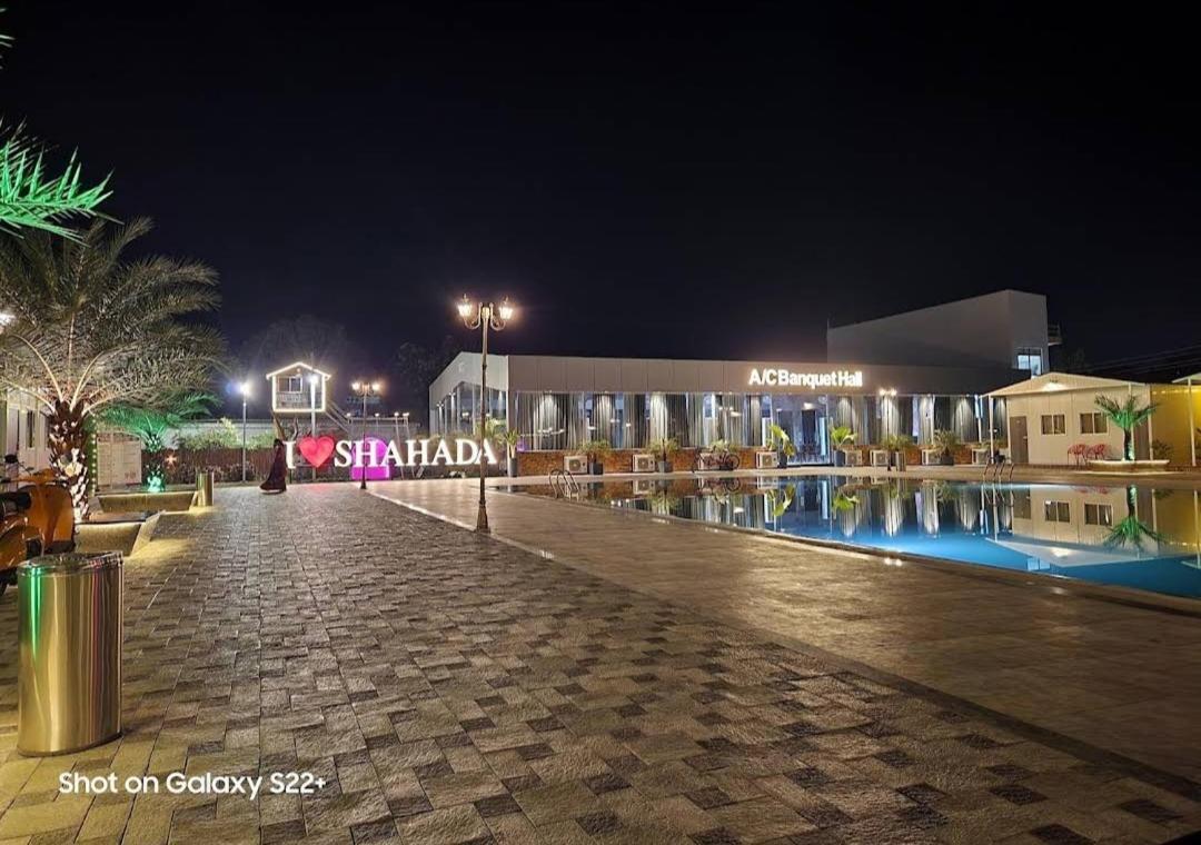 Vss Lawns & Resorts Llp Shahada Exteriér fotografie